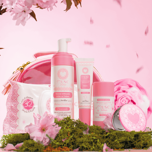 Le Rituel de la femme Innocente au Sakura